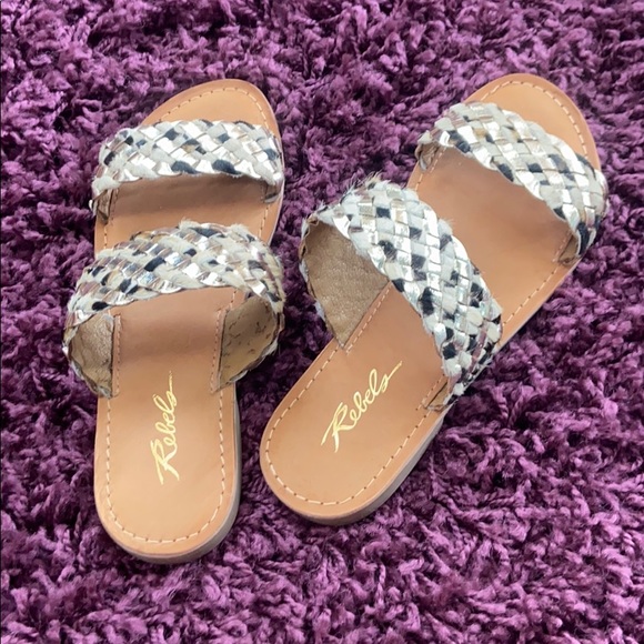 Brand New Brittany sandals - Picture 2 of 4